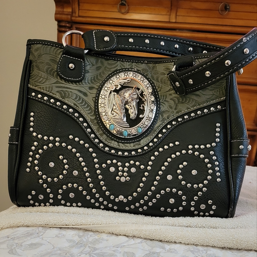Black Purse